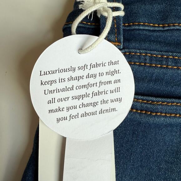 NEW Joe's Jeans Markie Denim Shorts 7 Youth - Picture 11 of 12